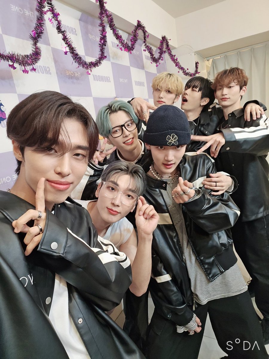 RE_LIVE_HALL_jp's tweet photo. 🩵 #TRY_1 🩵

本日10/25の公演にお越しいただきありがとうございました🥰

次回ライブは… 10/26(土) 20:00~

🎫予約チケット🎫
⏩ https://t.co/WCBDkCAz1j

⭐️初回観覧無料⭐️
⏩団体セルカ🎁✨

友達連れてたくさん遊びに来てください❣️

#트라이원 #RE_LIVE https://t.co/EjyJFEkgX3