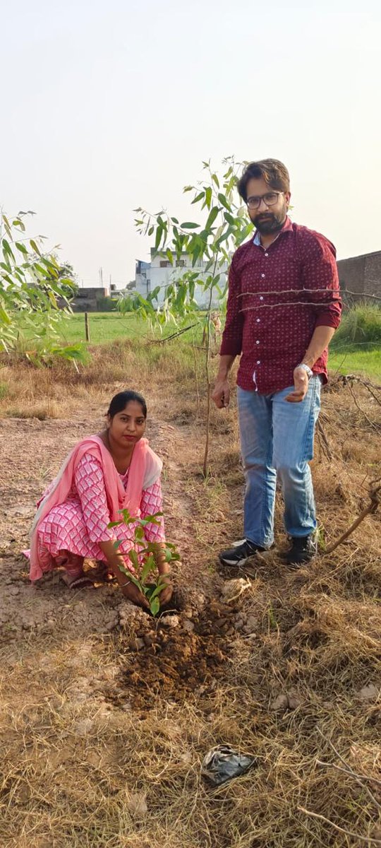 pgbbankofficial's tweet photo. Plantation drive by Punjab Gramin Bank under Special campaign 4.0
#SpecialCampaign4 @DFS_India #DFS https://t.co/iozCLyIMFd