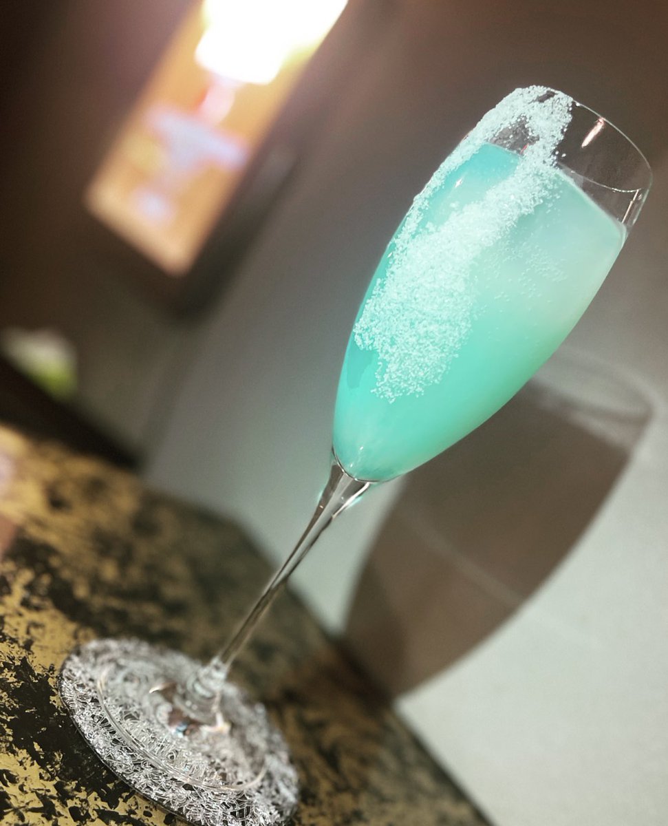 BarCat_Kanazawa's tweet photo. -𝙊𝙋𝙀𝙉- 22時~

一緒に楽しい週末にしませんか🫣
本日もお待ちしてます！

#石川県
#金沢
#北陸
#片町
#BAR
#ウイスキー
#ガールズバー
#キャバクラ
#ラウンジ
#ボーイズバー
#スナック
#金沢駅
#金沢城
#兼六園
#東茶屋街
#タリスカー
#マッカラン
#ボウモア
#グレンフィディック https://t.co/C0sa6XYsX7