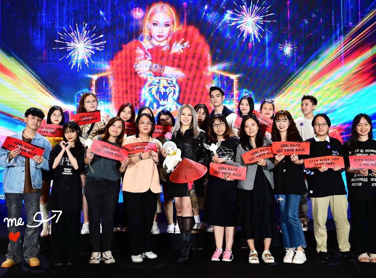 Ciel_xxi's tweet photo. throwback: me and my @chaelinCL https://t.co/rGnj8BOxuw