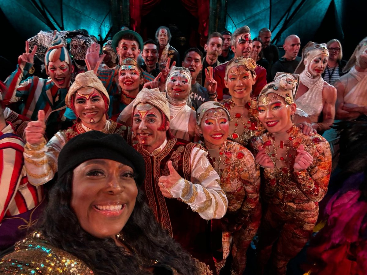 Loni Love tweet media