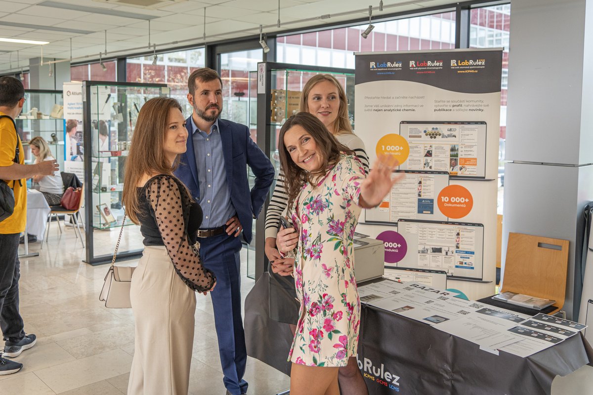 Farmaceutická fakulta Univerzity Karlovy tweet media