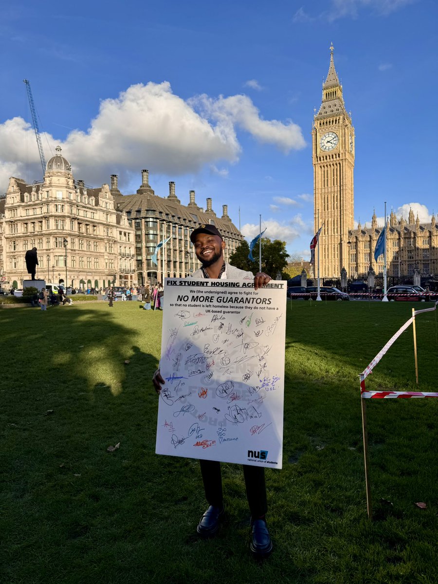 I visited the House of Parliament today to meet with our MPs. It was a valuable experience to discuss the issues surrounding the housing crisis in the UK. 🇬🇧 

#worldnews #london #politics #uk #students #LOBBY
