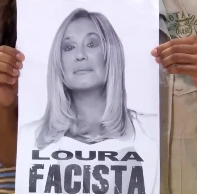 httplfn's tweet photo. ELA NÃO TINHA O DIREITO DE LANÇAR A MÚSICA DO ANO https://t.co/Tp4jow9k8c