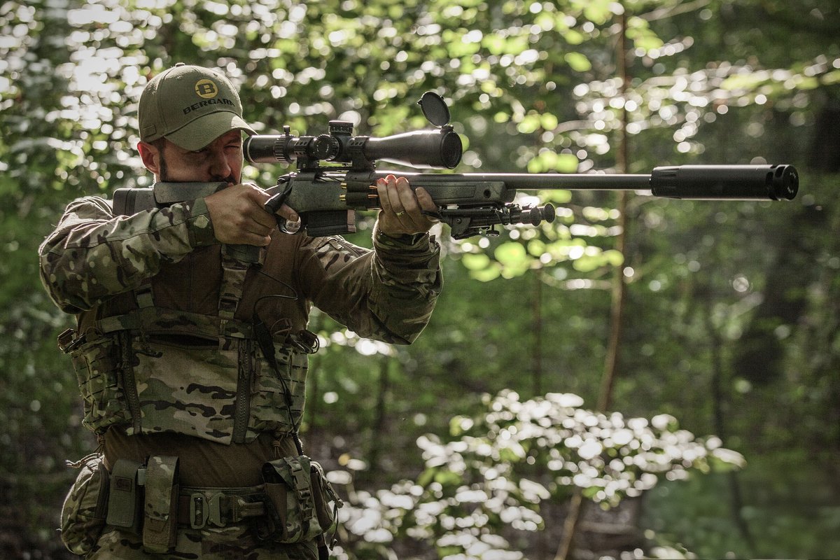 Engineered for the serious hunter and shooter, the Bergara B14 Wilderness HMR combines cutting-edge technology with rugged design. This rifle features an adjustable comb, allowing you to customize your fit for maximum comfort and improved accuracy.