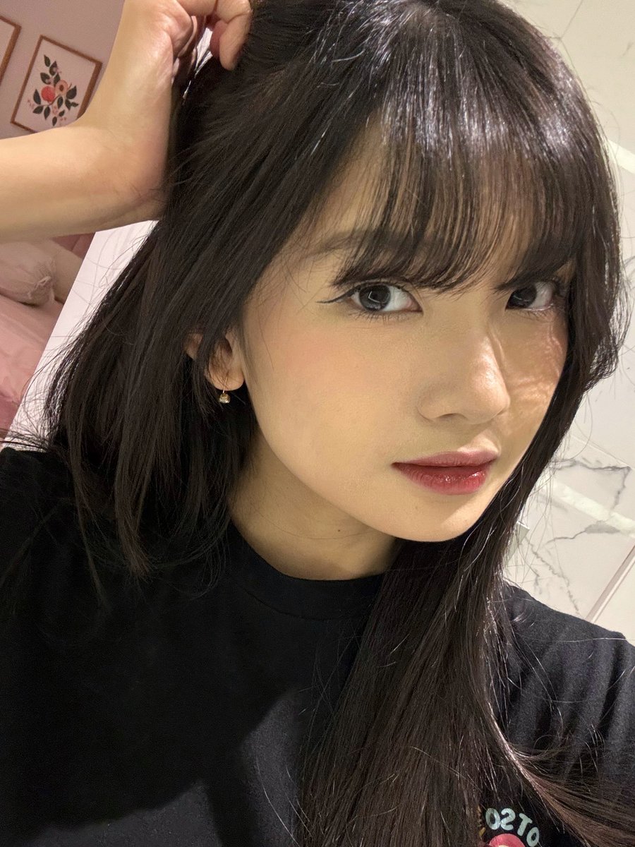 C_IndahJKT48's tweet photo. jadi tiap hari gini papnya brok https://t.co/Ck1ZLEDE01