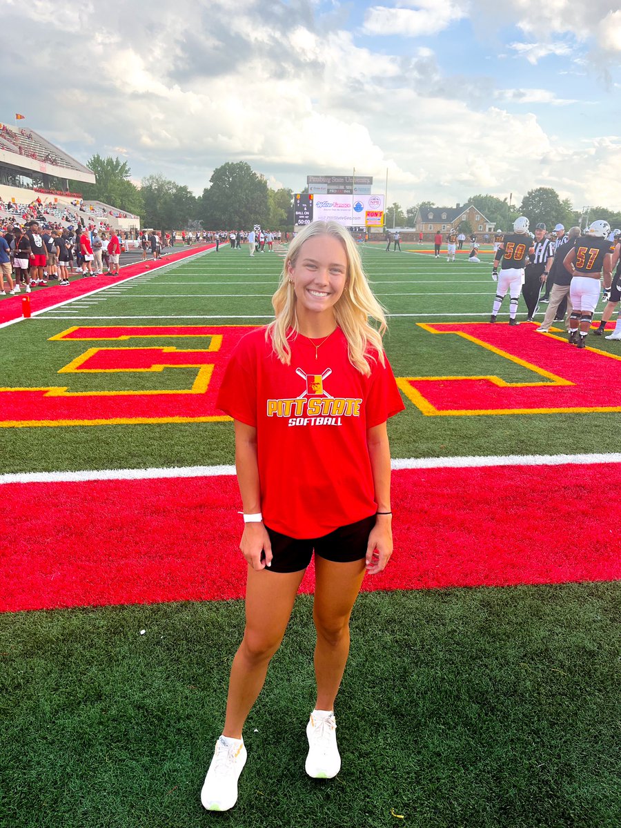 Jaylee Jefferson (@jayleejefferson) on Twitter photo Thrilled to announce I’ve committed to Pitt state to continue my softball career! <a href="/jccc_softball/">JCCC Softball</a> <a href="/Gorilla_SFB/">Pitt State Softball 🥎</a> #GOrillas ‼️‼️‼️🦍🦍🦍 Thrilled to announce I’ve committed to Pitt state to continue my softball career! <a href="/jccc_softball/">JCCC Softball</a> <a href="/Gorilla_SFB/">Pitt State Softball 🥎</a> #GOrillas ‼️‼️‼️🦍🦍🦍