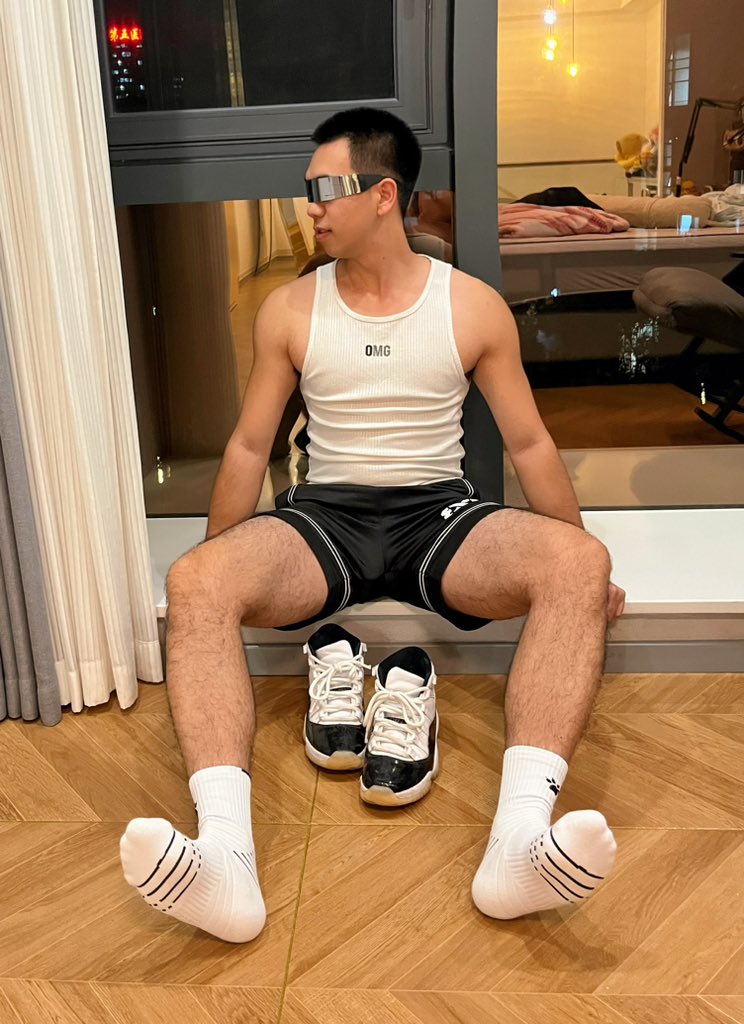 腿毛弟弟XGG (@whggsm) on Twitter photo 