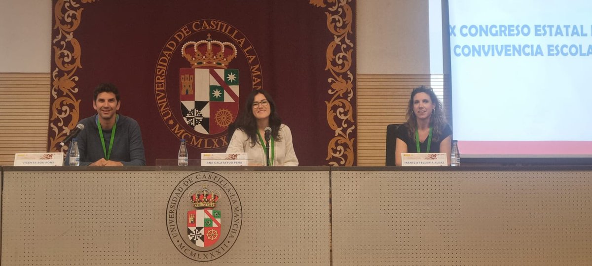 Muy oegullosas de que nuestra compañera Irantzu Telleria @telleriaaldaz  haya asistido al "IX Congreso estatal de convivencia y bienestar emocional" para presentar el trabajo y la estrategia que estamos trabajando  en <a href="/EASOPolitek/">easo politeknikoa</a>  en el área de Bienestar Emocional. <a href="/FPeuskadi/">FPeuskadi</a>