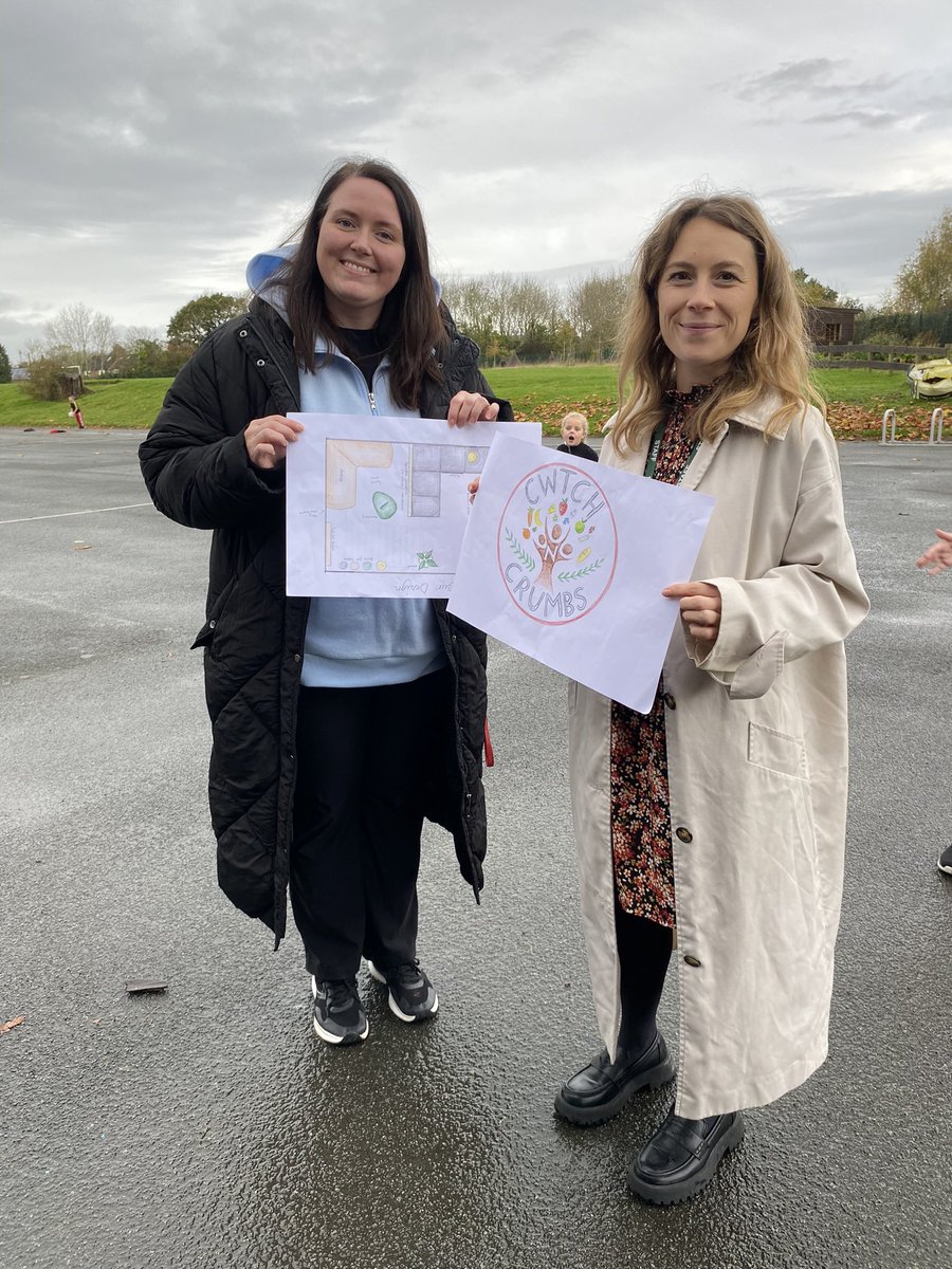 Laura Palfrey tweet media