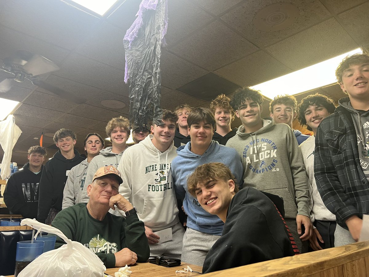 Coach_Ice_NDP's tweet photo. @NDPrep_Football 
Pancakes with Ice https://t.co/yYxtjnLHHC