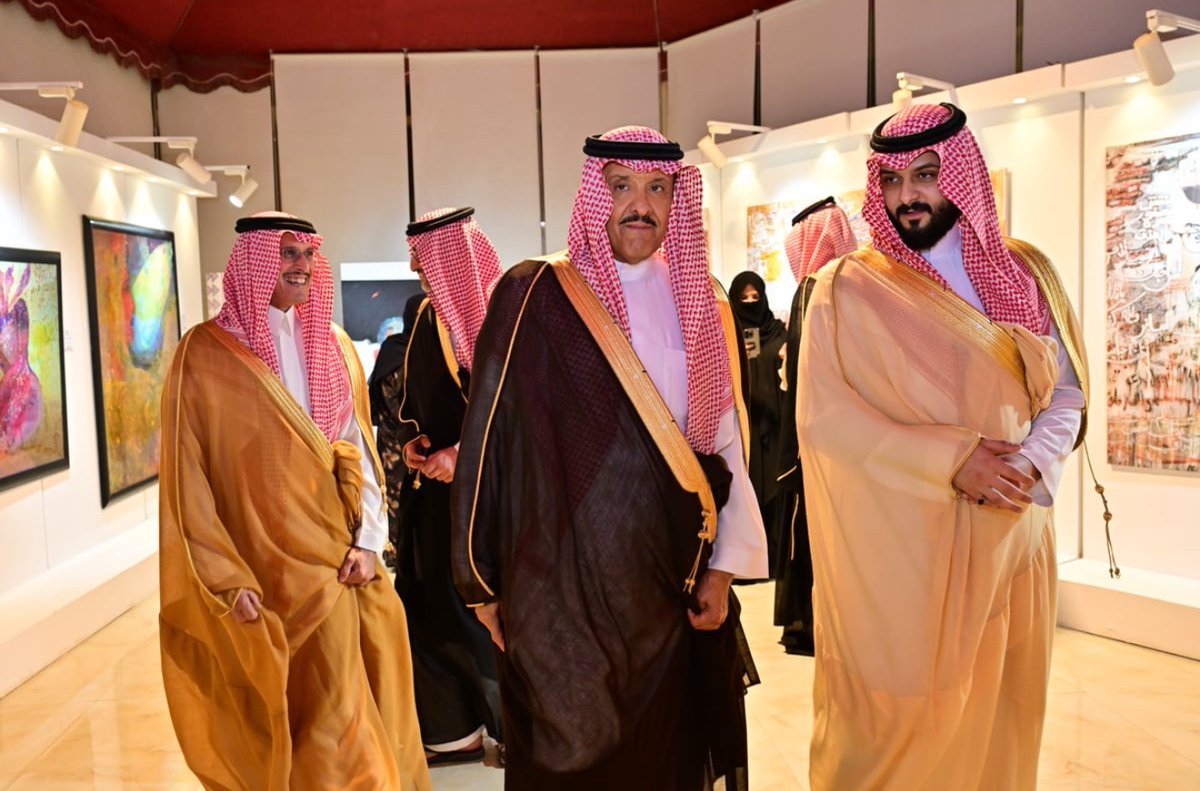 sabqorg's tweet photo. أجواء مفعمة بالود.. محبو "البدر" يحتفون بإرثه الشعري في ملتقى يزدان بكلمات الأمراء.

https://t.co/VqNSjmDO6N https://t.co/TWrK29XAuy