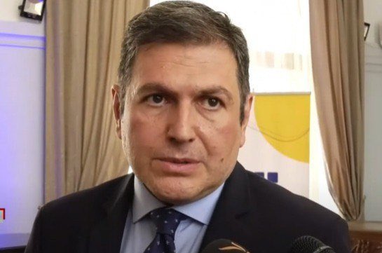 L'#Armenia ha ricevuto un invito dall’#Azerbaigian a partecipare alla conferenza #COP29, ha detto il Vice Ministro degli Esteri Paruyr Hovhannisyan.
Secondo lui, attualmente il governo sta discutendo la questione della partecipazione dell'Armenia alla conferenza COP29.