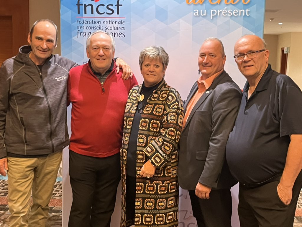 Quelle chance incroyable j'ai eue, en tant que la présidente de la <a href="/FNCSF/">FNCSF</a> et de travailler avec ces personnes extraordinaires au cours de mes années au conseil d'administration. <a href="/AFOCSC/">AFOCSC</a> <a href="/cscmonavenir/">Csc MonAvenir</a>