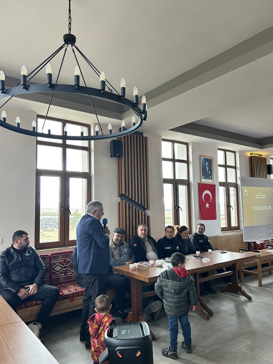 ardahantarim's tweet photo. Tarımsal  Üretim Planlaması ve Yeni
Destekleme Modelini Bayramoğlu köyümüzde  Çiftçilerimize anlatıyoruz.
#TarımSahada
@TCTarim @ibrahimyumakli @ArdahanValiligi @fatih_cineviz https://t.co/GYp2YeWYtr