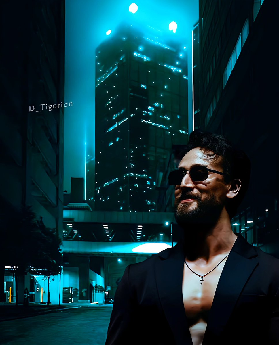 ChandaDivyam's tweet photo. who else is ready to dive into the blues? nothing like a good blues vibe to match the grey skies.
#TigerShroff #Tigerian #TigerShroffDailyEdits #TigershroffUniverse #TigerShroffDailyUpdates #AyeshaShroff #JackyShroff #Edits #Editz #TigerShroffFans #TigerShroffWorldwide https://t.co/aWaZgDwdc4