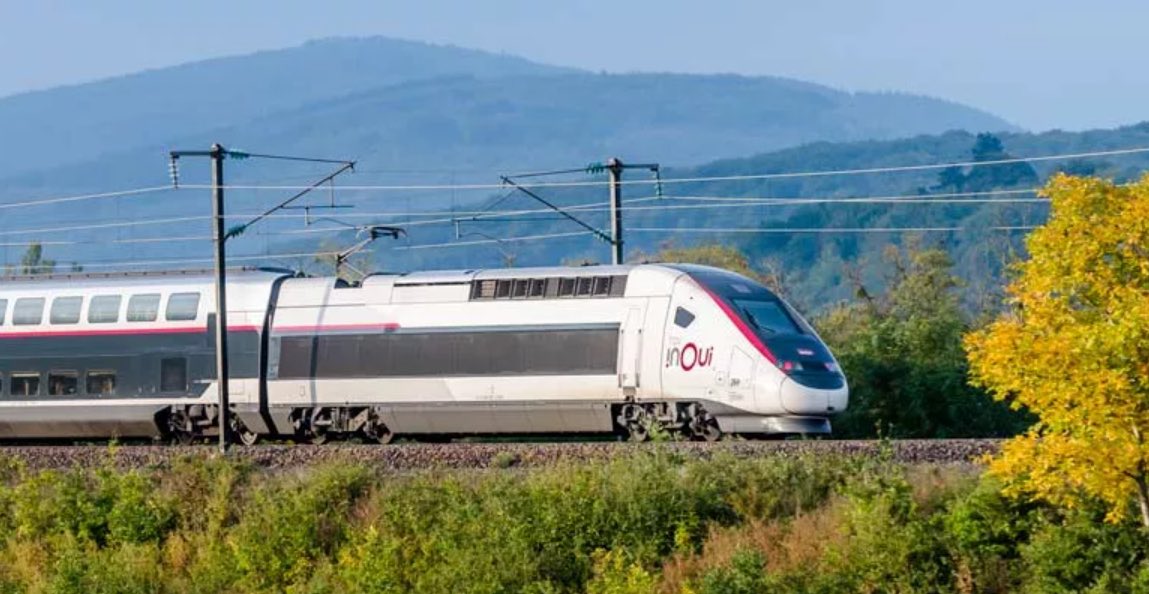 Merci au Ministre <a href="/durovray/">François Durovray</a> d’avoir ouvert le chantier des dessertes d’aménagement du territoire en grande vitesse. Avec l’ouverture du marché à la concurrence, cet équilibre entre dessertes rentables et déficitaires est mis à mal. Il est pourtant fondamental pour les