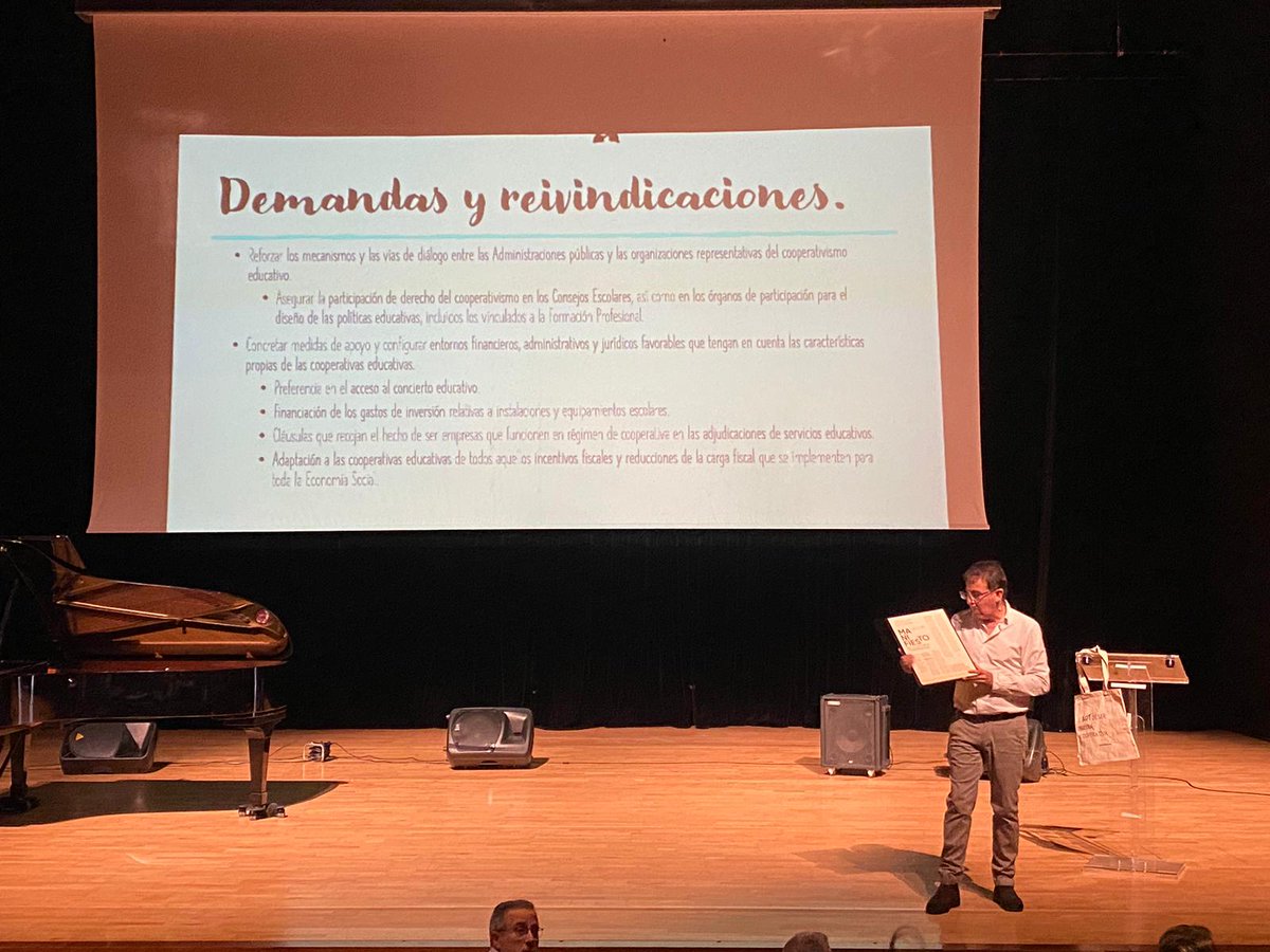 EscolesCoop's tweet photo. Les cooperatives d'ensenyament federades som al Congrés #EducArt d'UECoE.

Organitzen: @UECoE3 i @LA_UCEV. 

https://t.co/2M9WjpEA76 https://t.co/8oDbZNPZ9m