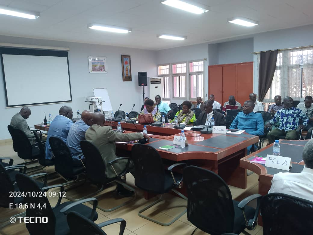 Autorité Nationale des Elections - Centrafrique (@ane_officiel) on Twitter photo Ce 24.10.2024, s'ouvre une #formation des #facilitateurs de l'A.N.E sur les #approches transformatrices de #genre et la #promotion de la #masculinité positive. Cette formation, assurée par RWAMREC va durer 5 jours
<a href="/UN_CAR/">MINUSCA</a> <a href="/PNUD_RCA/">PNUD Centrafrique</a> <a href="/RadioNdekeLuka/">Radio Ndeke Luka</a> Ce 24.10.2024, s'ouvre une #formation des #facilitateurs de l'A.N.E sur les #approches transformatrices de #genre et la #promotion de la #masculinité positive. Cette formation, assurée par RWAMREC va durer 5 jours
<a href="/UN_CAR/">MINUSCA</a> <a href="/PNUD_RCA/">PNUD Centrafrique</a> <a href="/RadioNdekeLuka/">Radio Ndeke Luka</a>