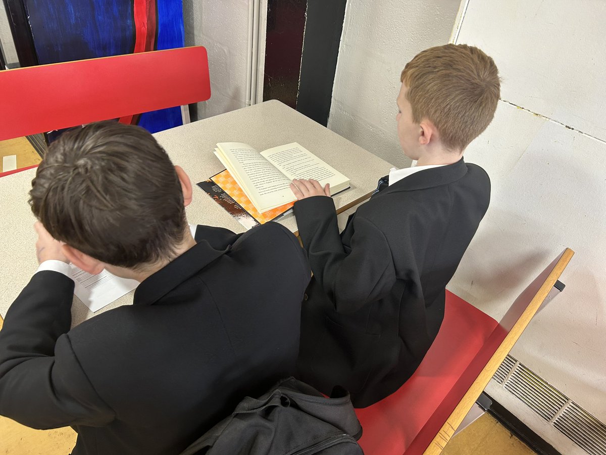 ReadingPenketh's tweet photo. One of the best parts of my week - reading buddies as part of @DofE @PenkethSchool https://t.co/oMC2i0InUv