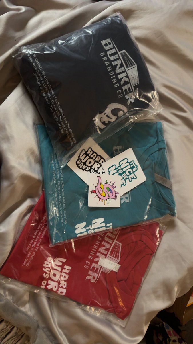 Let’s gooo I’m a tad late to the party as usual but at least I’m now fashionably late 🥰🥳👚 <a href="/ChloeDonald_/">Chloe Donald</a> <a href="/bunkerbranding/">Bunker Branding Co.</a>
