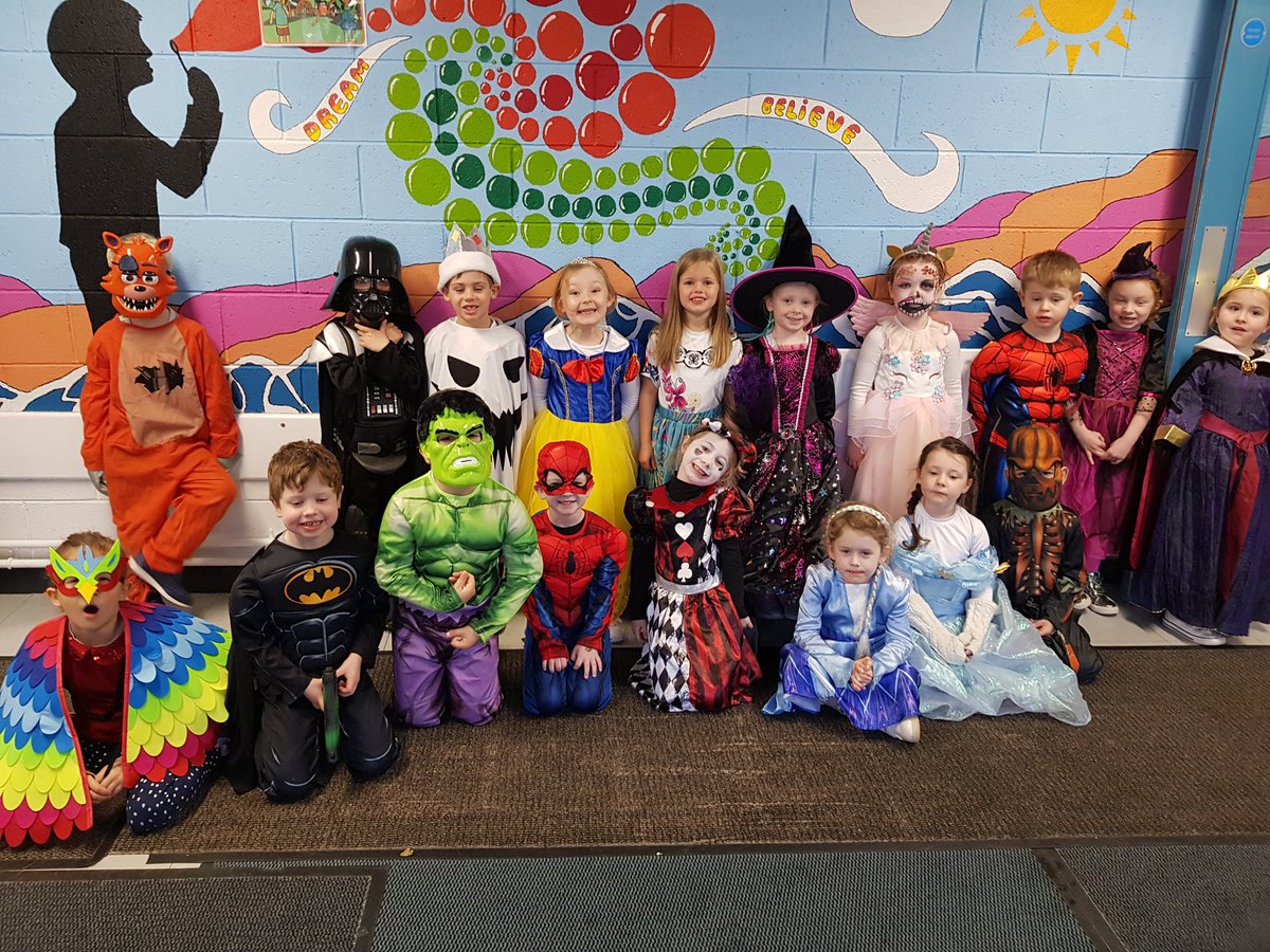 msrigbysclass's tweet photo. HAPPY HALLOWEEN! @followstannes https://t.co/hXSj20kkJg