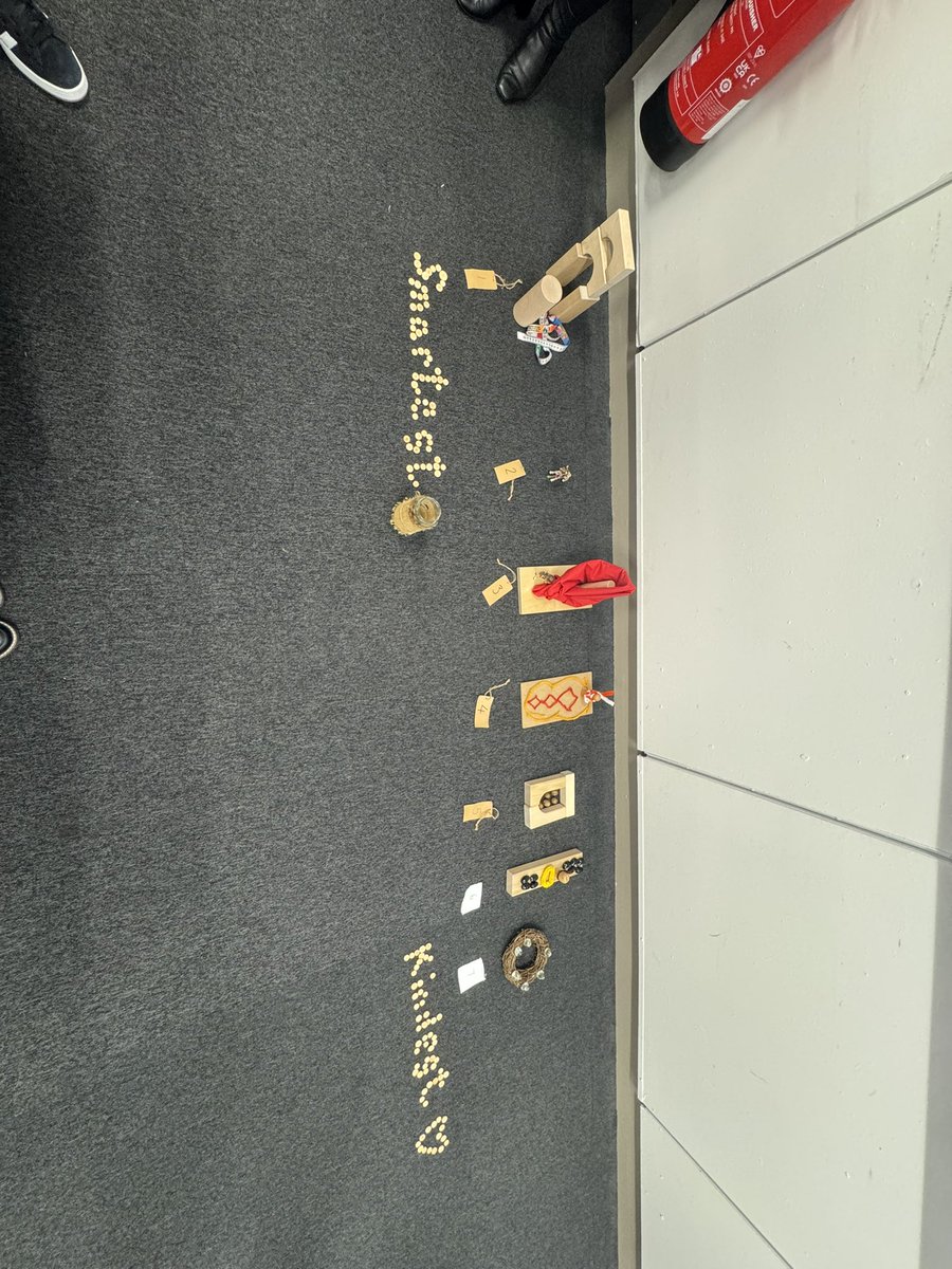 Another fabulous block play session exploring creativity in literacy and numeracy through block play 🧱 can you guess the story provocation … 🦒🐑🦊🐭<a href="/GlasgowLEL/">LEL Team</a>