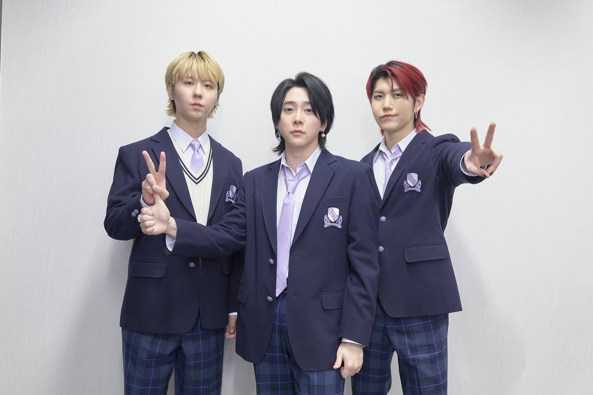 AORINGOHUZIN's tweet photo. テレビ朝日系「ミュージックステーション」
ご覧いただいた皆さま、ありがとうございました！Ⓜ️
⁡
本日は、Music Videoでも着た
制服衣装でパフォーマンスしました👔
⁡
#ライラック 引き続きお楽しみください🪻˖*
⁡
🔗https://t.co/pmnxfVBWl4
⁡
#MrsGREENAPPLE
#Mステ https://t.co/VwiMuhibxx