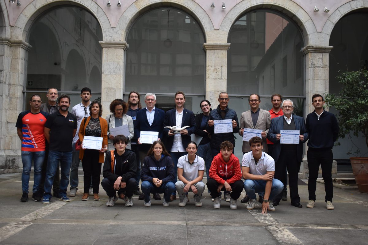 Comença el compte enrere per la 14ª edició del Circuit Girosona de Natació. 

Aquesta temporada 2024-2025 es convertirà també en el Gran Premi Diputació de Girona. 

Llegeix la notícia a bit.ly/4fj8D2F