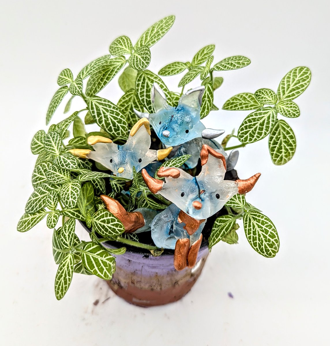 ANNONCE💫 

Lundi 28 Octobre, à 20h la boutique sera à nouveau remplie! 

 Au menu:
🌻 des Kodamas Topinambour 
🦊des Renards or, cuivre, argenté et en cristal noir
🐏 des moutons bêtes
🦄des mini-chimère
🍄🍂 des kodamas feuille, champi et simple!