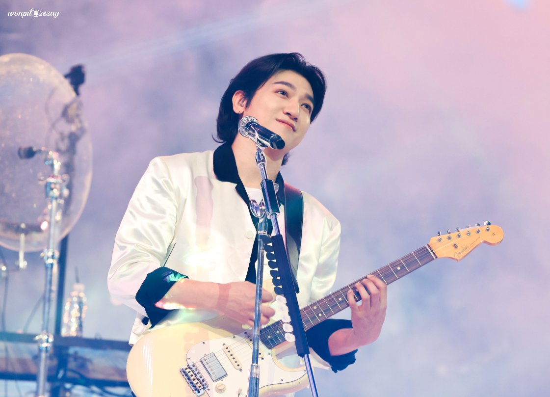 240921 FOREVER YOUNG 중콘 HQ 
#성진 #SUNGJIN #DAY6 #데이식스