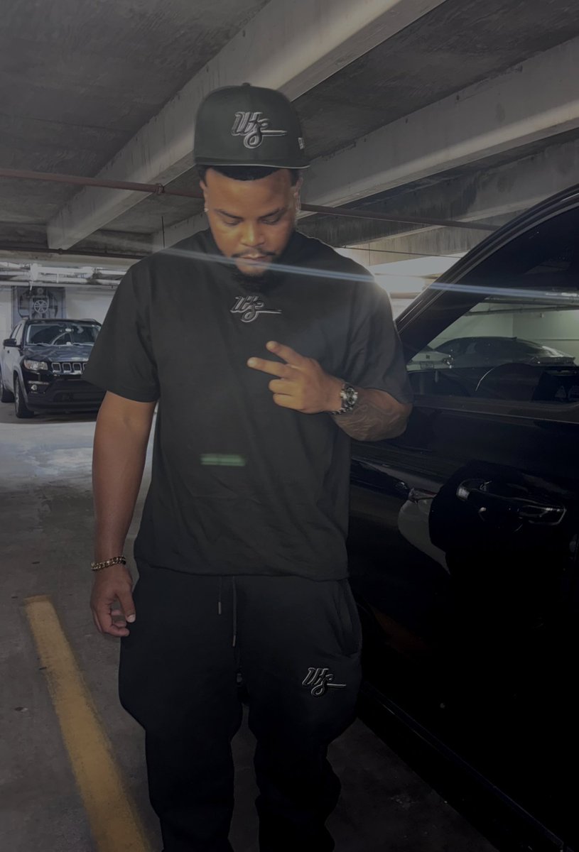 jaortiz485's tweet photo. “gastando las pacas en Wilson”🔥 https://t.co/Dhjg2xdjEJ