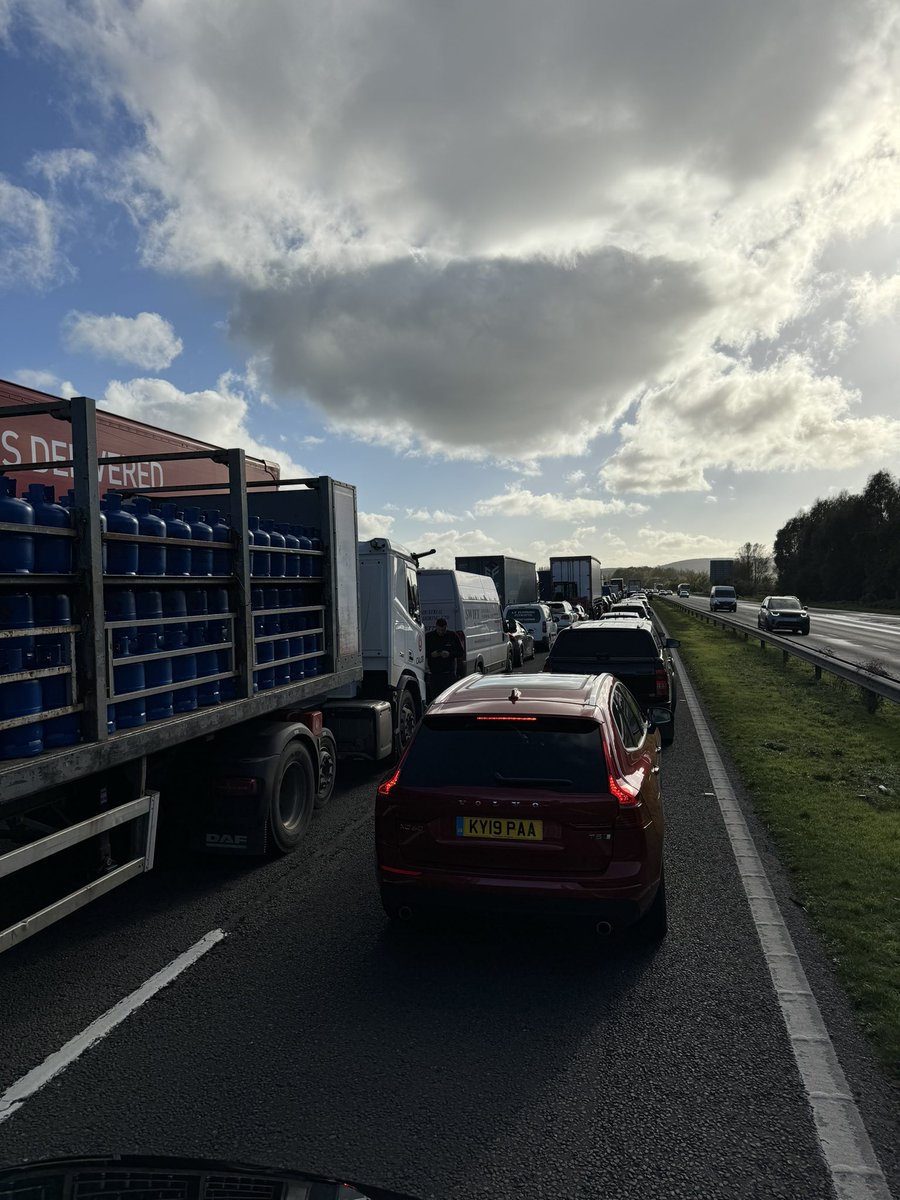 Richard Dean tweet media