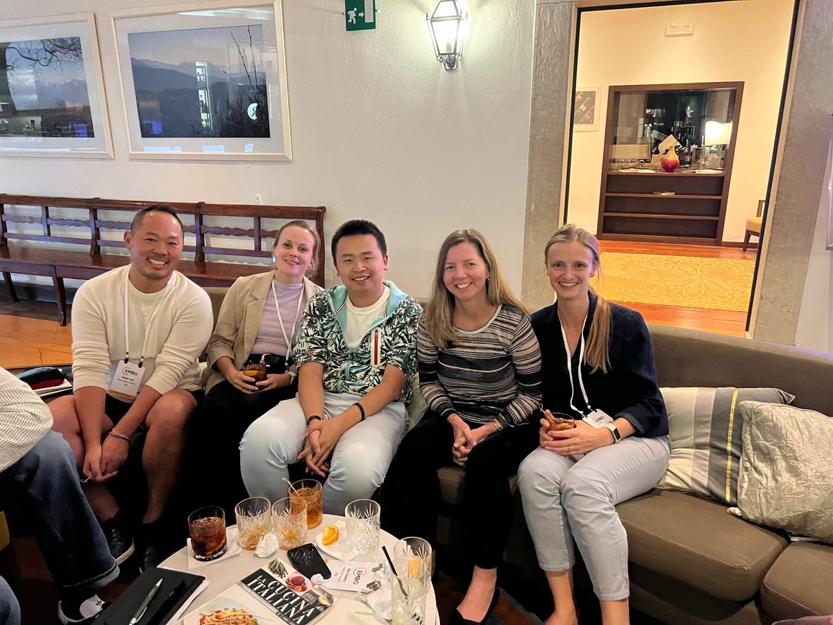 hoyer_melissa's tweet image. I just finished an exciting week in Italy at the Endoplasmic Reticulum EMBO conference. Beautiful views and excellent science. I love coming back to this conference over the years and interacting with the ER community. I also caught up with old Voeltz lab members!