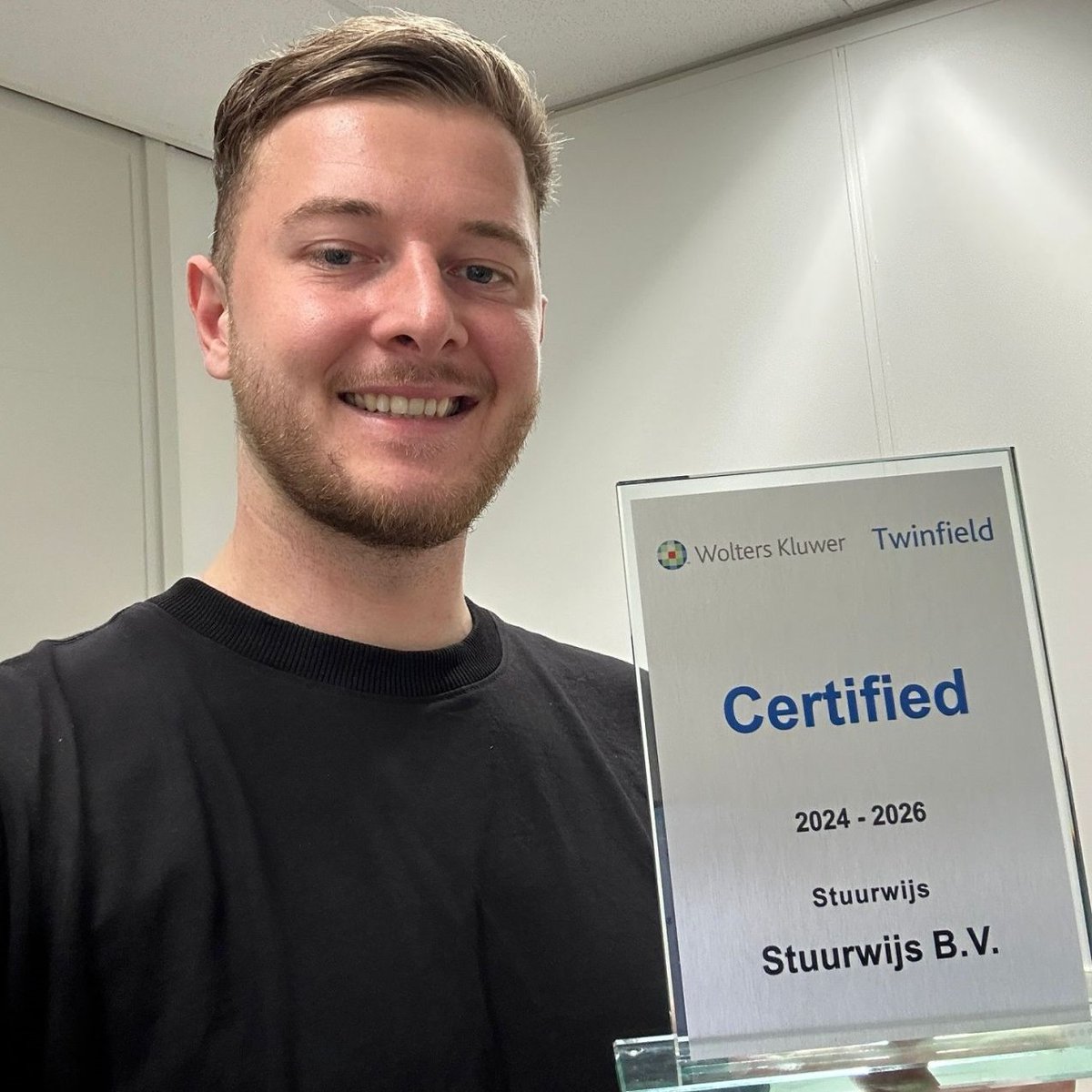 Gefeliciteerd Stuurwijs met de gecertificeerde Twinfield koppeling! Stuurwijs biedt integrale sturing van bedrijfsvoering processen in één applicatie voor de onderwijssector. Financiële gegevens worden automatisch ingeladen in Stuurwijs. bit.ly/3NCZMNK