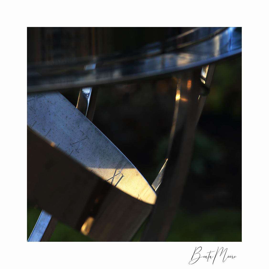 Beata Moore (@beam00re) on Twitter photo Clocks go back by an hour this weekend, which reminds me it is time to visit various parks in search of colourful leaves. Here, a sundial, the earliest type of timekeeping device. <a href="/CanonUKandIE/">Canon UK and Ireland</a> @Benro_UK #clock #sundial Clocks go back by an hour this weekend, which reminds me it is time to visit various parks in search of colourful leaves. Here, a sundial, the earliest type of timekeeping device. <a href="/CanonUKandIE/">Canon UK and Ireland</a> @Benro_UK #clock #sundial
