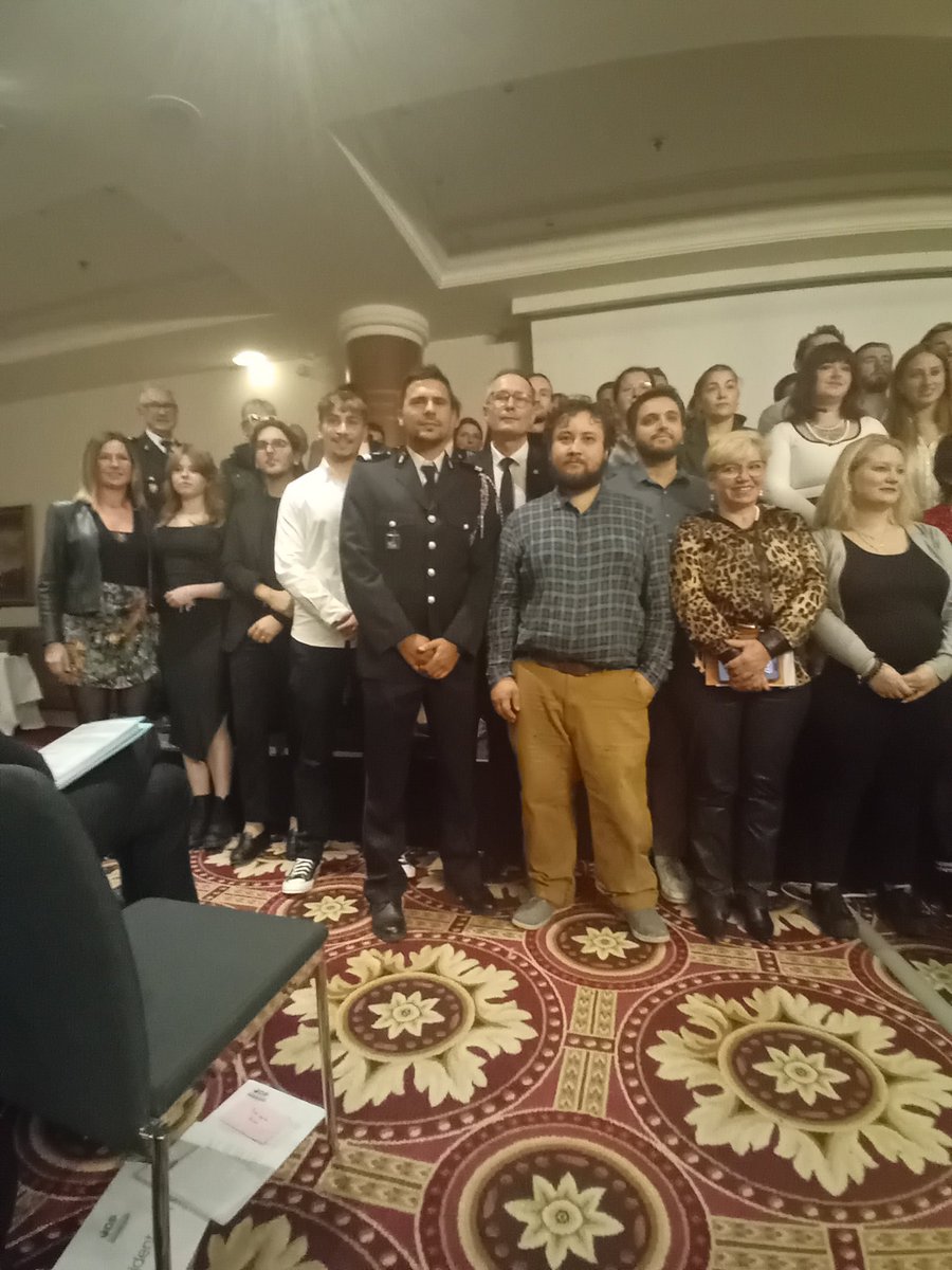 Des sourires,  des larmes et un MERCI. 
Je sais pourquoi mon investissement est infaillible. On ne lâche rien pour aider  les enfants de ceux qui vous vous ont sauvés. 
<a href="/GregoryAllione/">Grégory Allione</a> <a href="/mc_chambaret/">M-C Chambaret</a> <a href="/PompiersFR/">Pompiers de France</a> <a href="/sdis91/">Sapeurs-pompiers 91</a> <a href="/StephaneMillot/">Millot Stéphane</a> <a href="/BoslandJP/">Jean-Paul Bosland</a> <a href="/UDSP91/">UDSP 91</a>