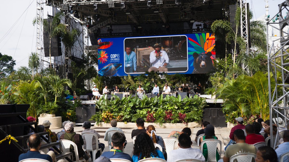 “Necesitamos que los gobiernos entiendan que existen otras formas de entender el mundo que deben dialogar para encontrar salidas a esta crisis que nos está poniendo en riesgo como humanidad”, dijo Julio López, del pueblo Inga.

Desde Minculturas queremos actuar como puente para