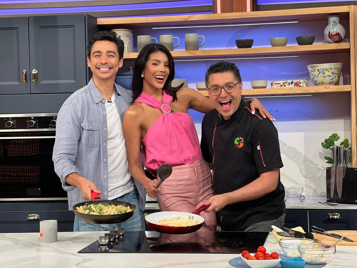 Hoy el chef <a href="/Merlingessen/">Merlin Gessen</a> nos enseñará a preparar una deliciosa pasta 😋 ¿Te gustaría saber más? Entonces sintoniza la señal de #Venevision o conéctate a nuestra app #VenevisionPlay 📲 get.venevisionplay.com
