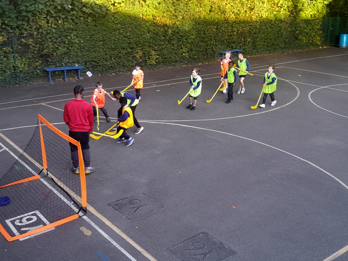 EB_ASC_TOPMARK's tweet photo. The children had a great fun playing Hockey. https://t.co/kOc1vn9klw
