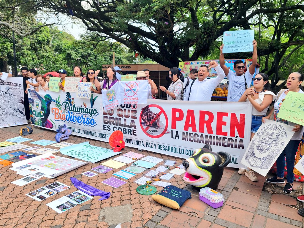 asociacionminga's tweet photo. En #COP16EnCali se realiza plantón de rechazo a la actividad que Libero Cooper and Gold, que busca extraer Cobre de Mocoa, tenía programada hoy en pabellón de agua/zona verde.  Gracias a la  incidencia de organizaciones que defienden la Amazonía, el evento fue cancelado. https://t.co/XQjzQJIKI9