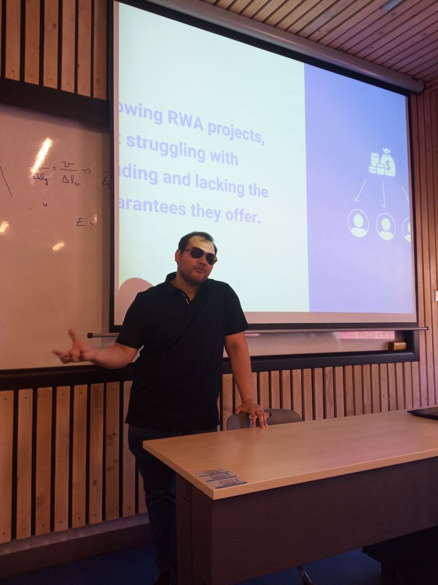 dobprotocol's tweet photo. 🌟 Grateful to present at @campusonchain!

@opcastil explored how benefit distribution should be trustless &amp; transparent. That's what we're building at #Dobprotocol - an open-source toolkit for RWA that automates distribution through blockchain.

LFG! 🚀 https://t.co/UBp8NdlZQb