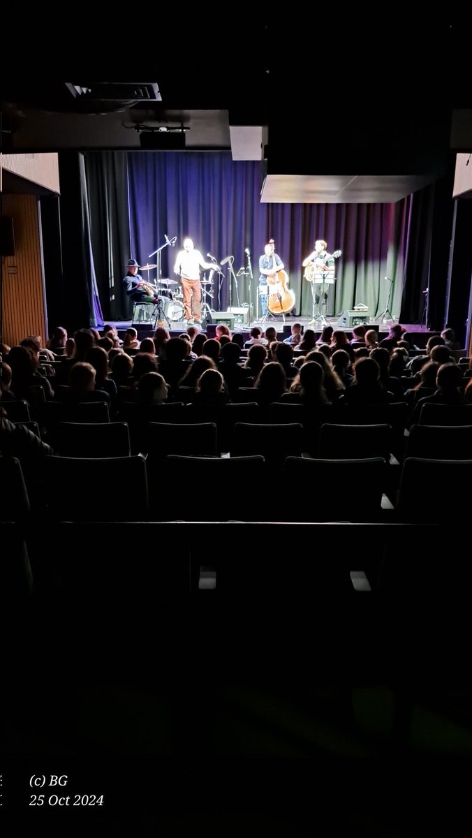#jazz workshop this morning...great interaction with music students from the local schools...concert at 8pm tonight Fri 25th Oct Paul McIntyre Quartet <a href="/BrieryGap/">Briery Gap Cultural Centre</a>
<a href="/Corkcoco/">Cork County Council</a>
<a href="/corkcolibrary/">Cork County Council Library & Arts Service</a>
<a href="/sligojazz/">Sligo Jazz Project</a>
<a href="/jazzfm/">Jazz FM</a>
<a href="/corkjazzfest/">Guinness Cork Jazz</a>
#Cork
#macroom
<a href="/Corkman_ie/">The Corkman</a>
 
instagram.com/stories/briery…
