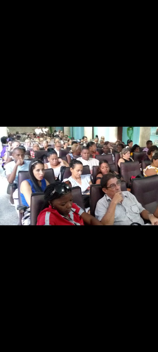 HEdgeAEE's tweet photo. Inmerso en la Jornada Camilo Che los directores de las instituciones educativas de la provincia La Habana realizan precisiones para asegurar el regreso a las aulas 
@CubaMined @btan0987 @DgeEste https://t.co/lTSeHbrO2F