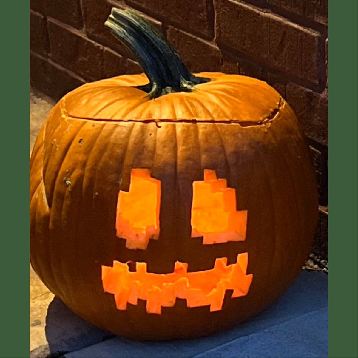InsureIntegrity's tweet image. 🎃 Integrity Team Pumpkin Carving &amp;amp; Decoration Contest🎃

Help us choose a winner for this year's contest. All you have to do is react with a ❤️on the pumpkin you think is the winner. 

We will announce the winner on October 30th!