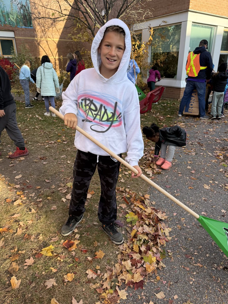 Nasim Askarinasab tweet media