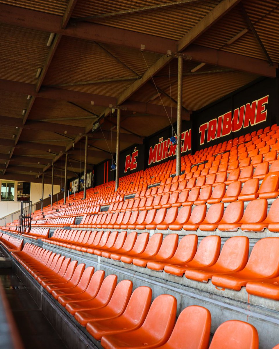 fcvolendam's tweet photo. π β« β π΅βͺ
ποΈ ππ πππ¦π©ππ₯ = πππππ²
#VOLEIN | #VolVoorOranje https://t.co/HGuW1JWSto