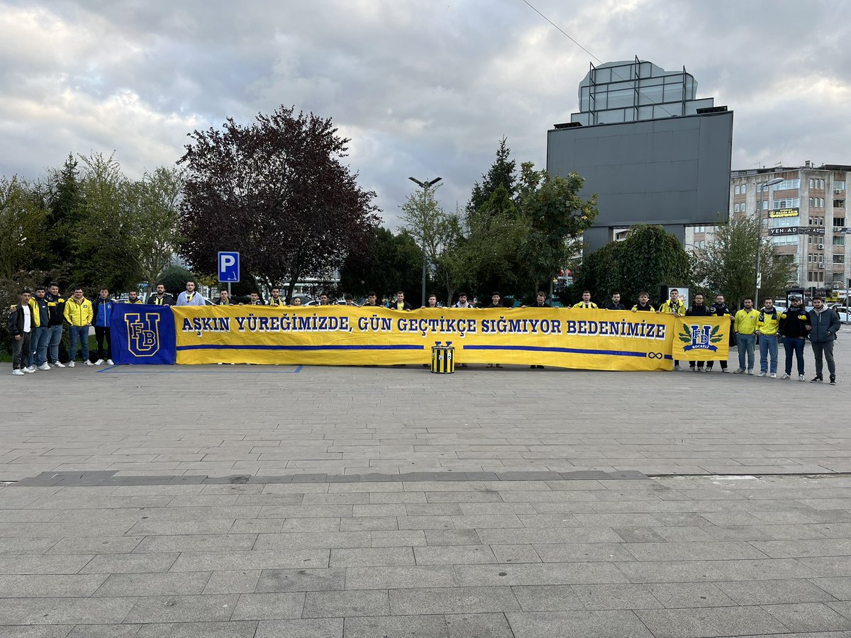 UFBKocaeli's tweet photo. 1907 ÜNİFEB Kocaeli Üniversitesi örgütlenmesi olarak Fenerbahçe Beko - Panathinaikos karşılaşması için İstanbul yolundayız. #FenerbahçeninYolunda https://t.co/qagqdkxRDw