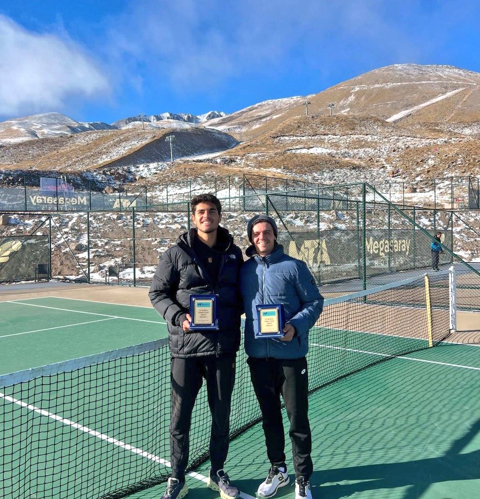 TTForgtr's tweet photo. Megasaray Mount Erciyes Resort Hotel'de düzenlenen M15 Kayseri serisinin ilk turnuvasında 🇨🇴 Samuel Heredia/Johan Alexander Rodriguez Rodriguez 🇨🇴 çiftini 3-6, 7-6, 10-7 mağlup eden 🇹🇷 @yankierel_ / Tuncay Duran 🇹🇷 ikilisi şampiyonluğa ulaştı🏆 https://t.co/U5x3teRep8