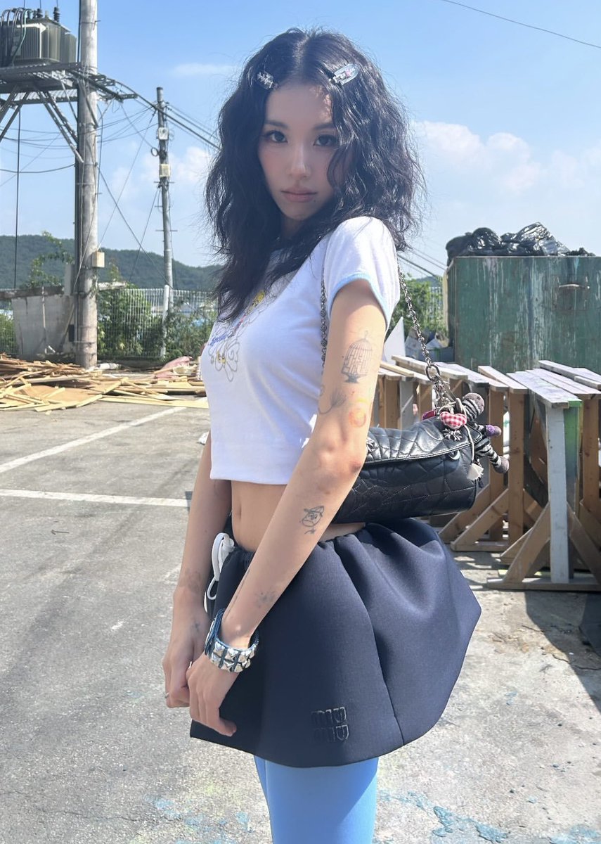 SCYDAILY's tweet photo. SON CHAEYOUNG https://t.co/H8swyUDmKB